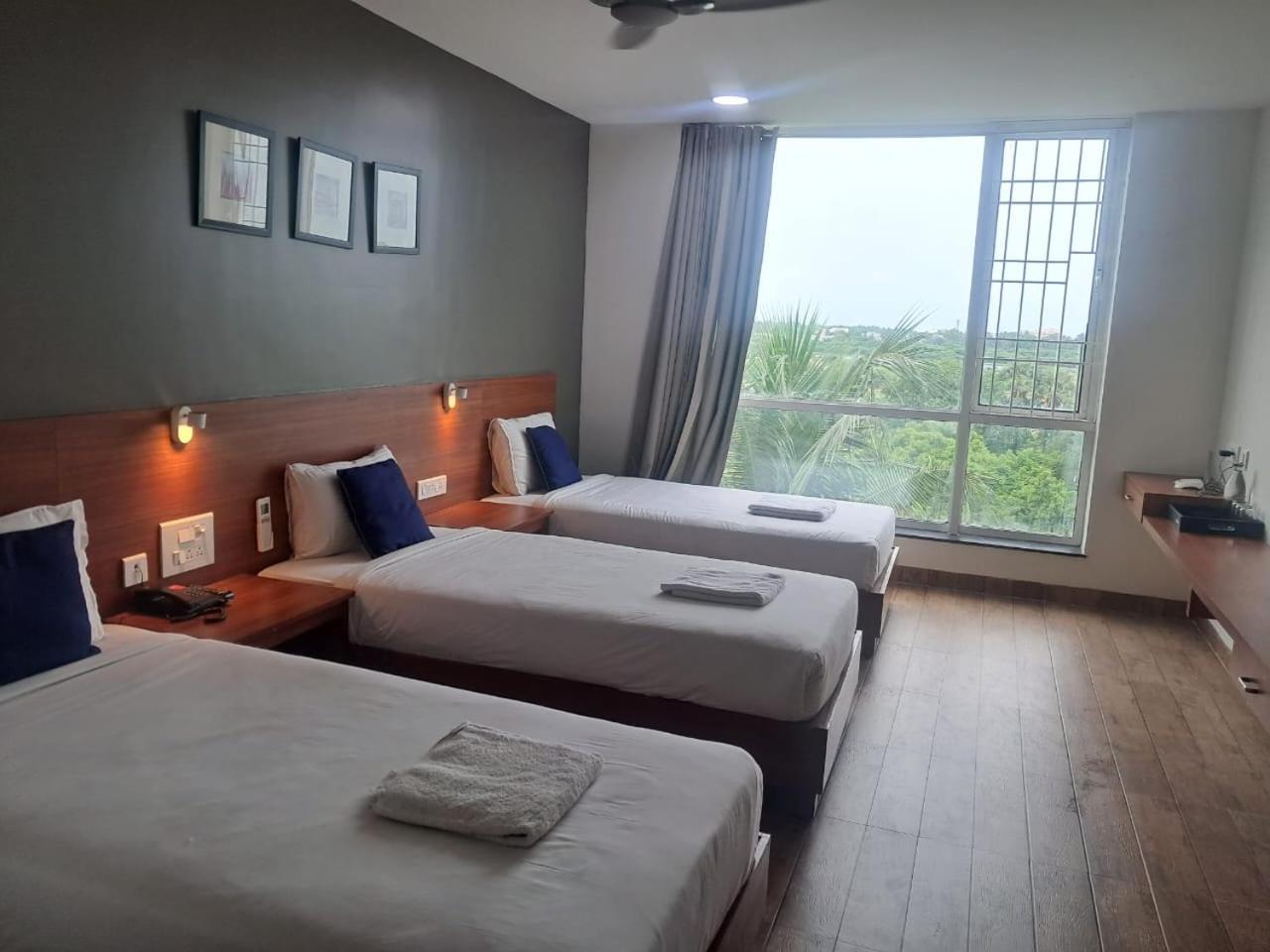 Dsquare Omr By K Hotels Ченнаї Екстер'єр фото