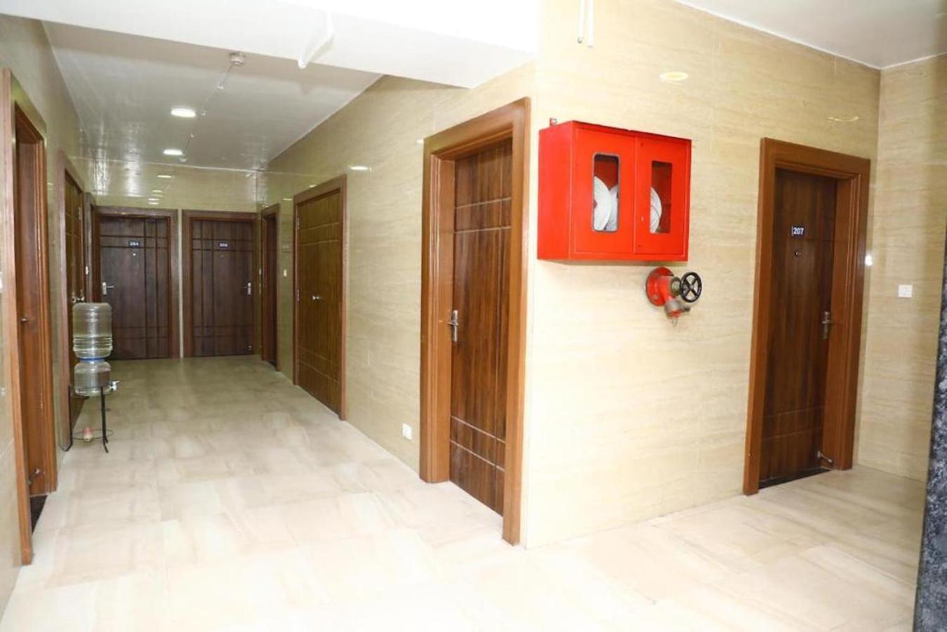 Dsquare Omr By K Hotels Ченнаї Екстер'єр фото